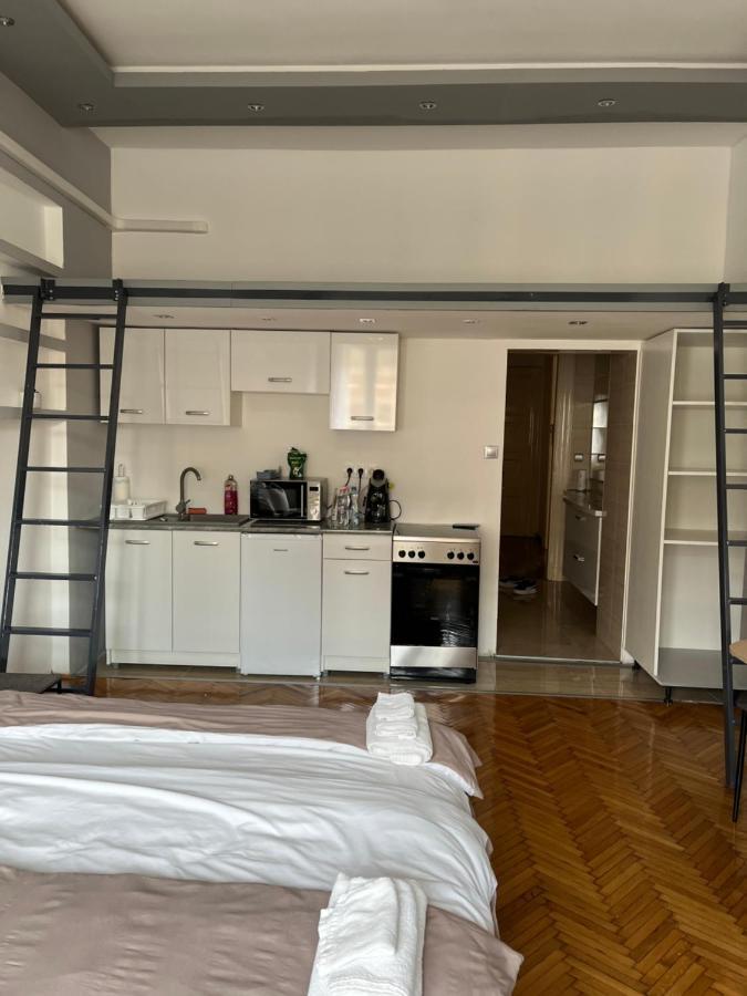 Széchenyi Apartman  Miskolc Exterior foto
