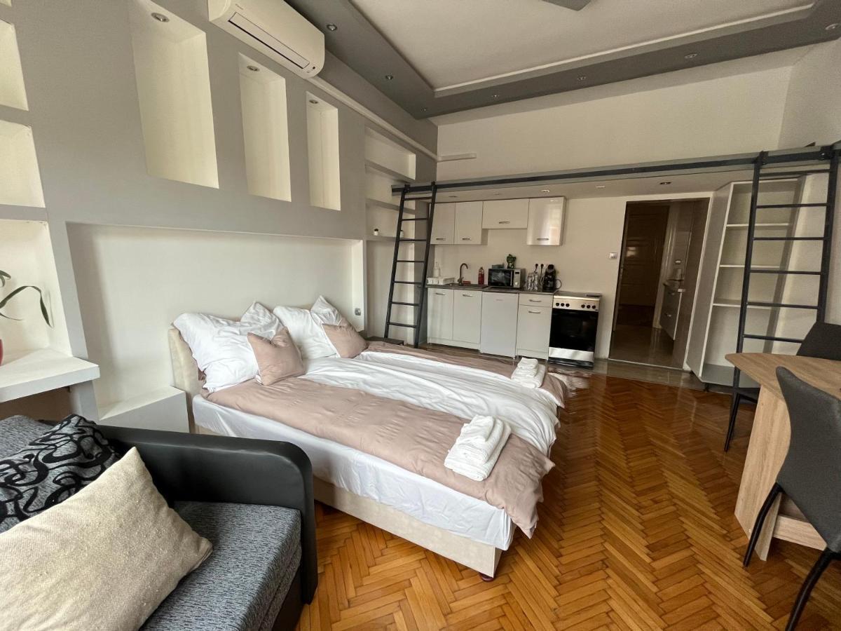 Széchenyi Apartman  Miskolc Exterior foto
