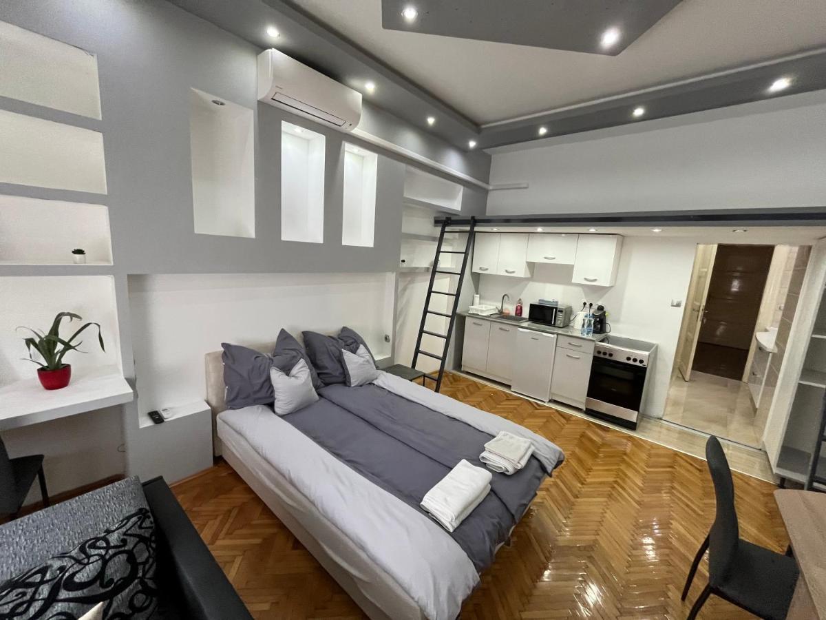 Széchenyi Apartman  Miskolc Exterior foto